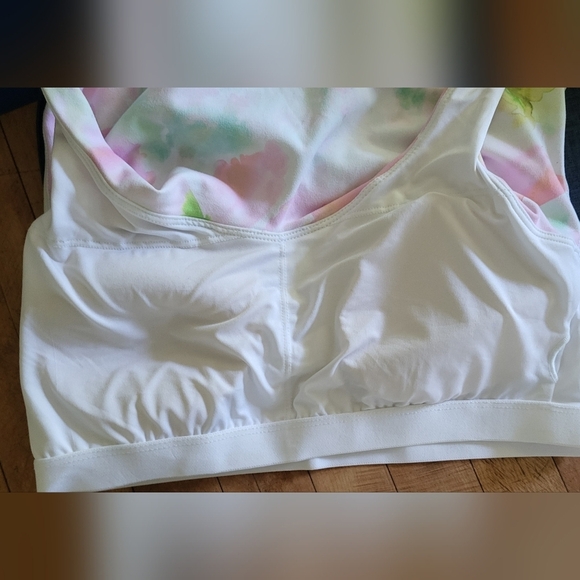 Harmony Balance Watercolor Print Bra Crop Top - Picture 10 of 10